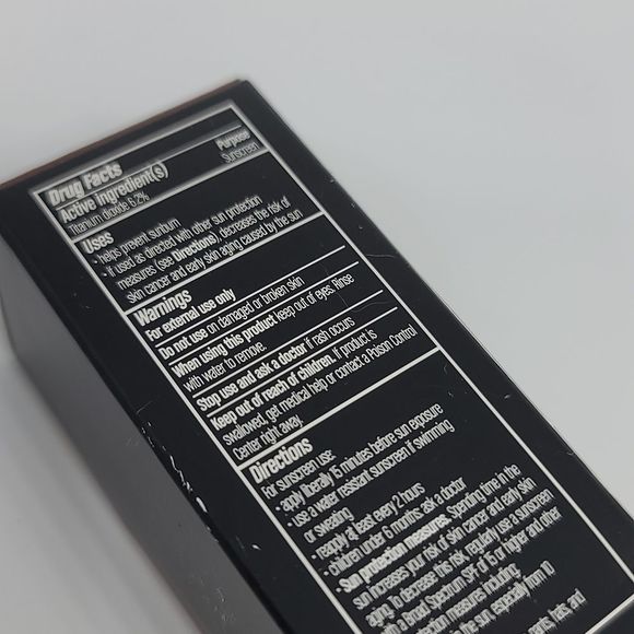 bareMinerals Complexion Rescue - Picture 3 of 8